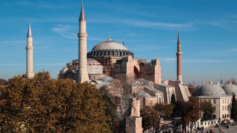 Αγία Σοφία: Αποσυναρμολογούν μιναρέ, διαπιστώθηκαν ρωγμές