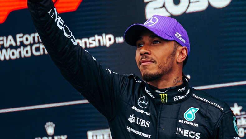 F1 - Συγκινημένος ο Χάμιλτον για την τελευταία του σεζόν στη Mercedes: «Είναι σουρεαλιστικό»
