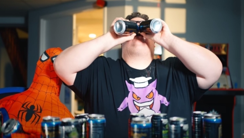 Gamer ήπιε 12 ενεργειακά ποτά μέσα σε 10 λεπτά: Οι σημαντικές επιπτώσεις που είχε στην υγεία του (vid)