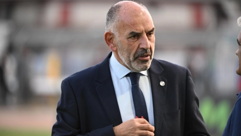 Κασναφέρης για Τεττέι-Μπέο: «Ακούγεται χαρακτηριστικά η συγκεκριμένη φράση, στηρίζουμε τον παίκτη»