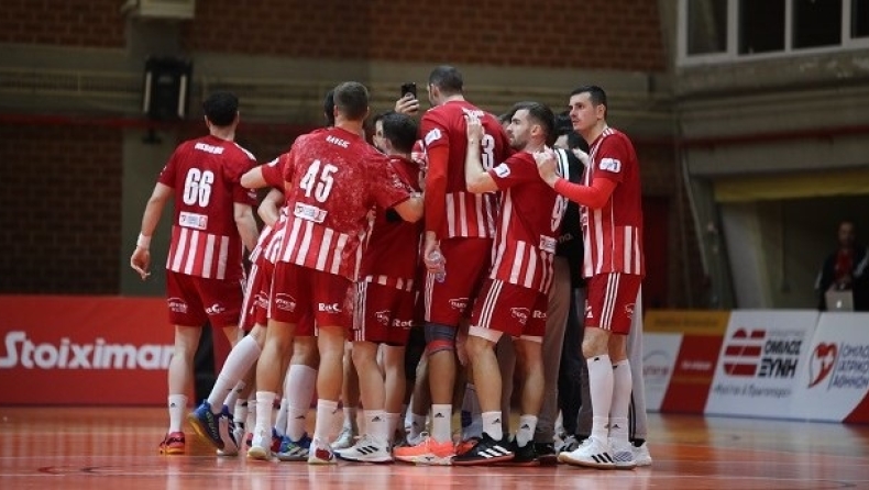 Ο Ολυμπιακός πέρασε με νίκη από την έδρα του Ζαφειράκη Νάουσας.