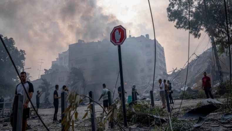Παγκόσμια κατακραυγή μετά τη σφαγή στη Γάζα: Δεκάδες Παλαιστίνιοι σκοτώθηκαν ενώ περίμεναν την ανθρωπιστική βοήθεια (vid)