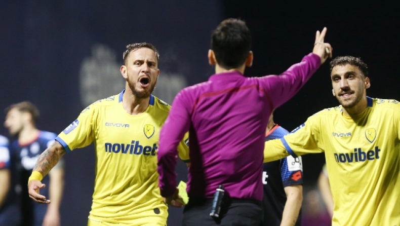 Παναιτωλικός: «Πυρ μανία» με Γκορτσίλα, έξαλλοι όλοι μαζί του