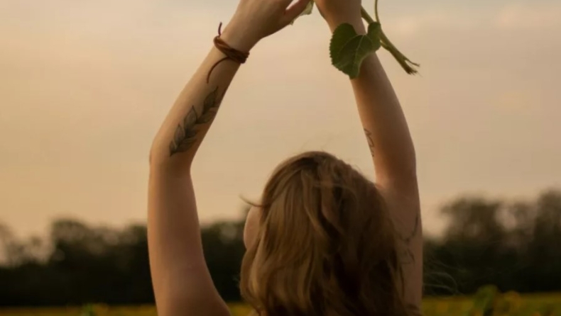 Δέκα απλές συνήθειες που θα σε φέρουν πιο κοντά στην ευτυχία