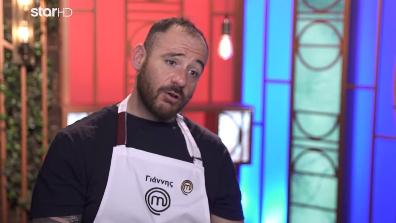 Έβγαλε στη σέντρα συμπαίκτη του στο MasterChef: «Είχε τετράδιο και είχε μέσα άλλη κόλλα με συνταγές» (vid)