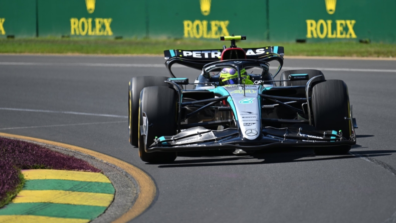 F1 - Χάμιλτον: «Η ίδια κατάσταση με πέρυσι, είμαστε ένα δευτερόλεπτο πίσω»