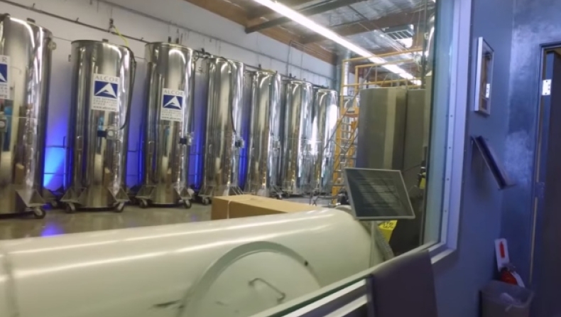 Εταιρία στις ΗΠΑ καταψύχει τα πτώματα και πιστεύει ότι στο μέλλον θα μπορέσει να τα αναστήσει (vid)