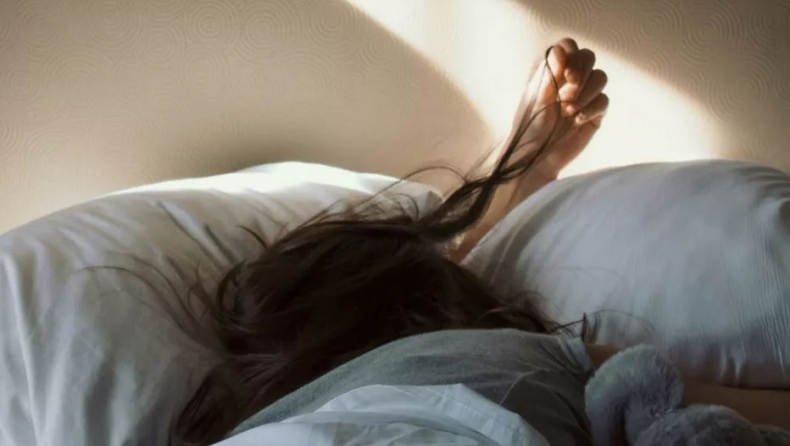 Ξυπνάς στη μέση της νύχτας; Να τι πρέπει να κάνεις για να ξανακοιμηθείς