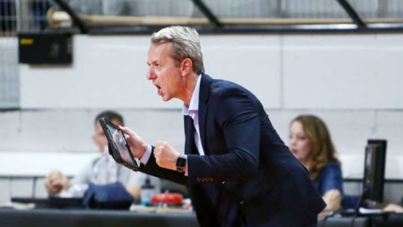 Ο Σάκης Ψάρρας