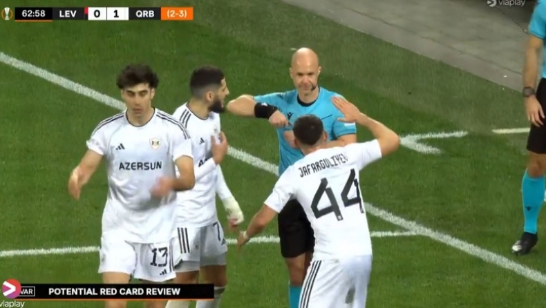 Λεβερκούζεν - Καραμπάχ: Παίκτης των Αζέρων πήγε για high five στον διαιτητή και τελικά αντίκρισε την κόκκινη κάρτα! (vid)