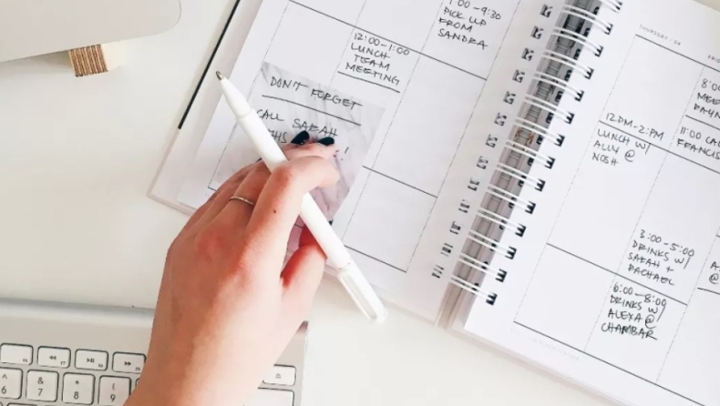 5 κακές συνήθειες που σαμποτάρουν την παραγωγικότητά σου