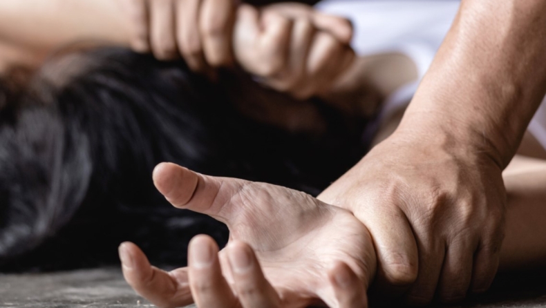 Γιατρός περιέθαλψε 79χρονο μετά από τροχαίο κι εκείνος ασέλγησε στην ανήλικη κόρη του