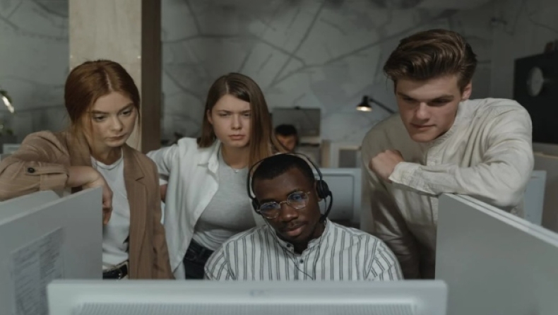 Γυναίκα φυλακίστηκε επειδή τηλεφώνησε στην Άμεση Δράση περισσότερες από 2.000 φορές μέσα σε τρία χρόνια!