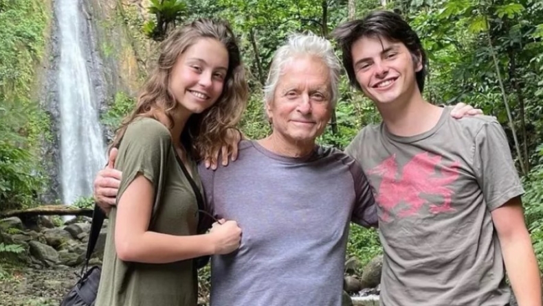 Μάικλ Ντάγκλας: Οι συμμαθητές των παιδιών του νόμιζαν ότι είναι ο παππούς τους - «Ήταν σκληρό»