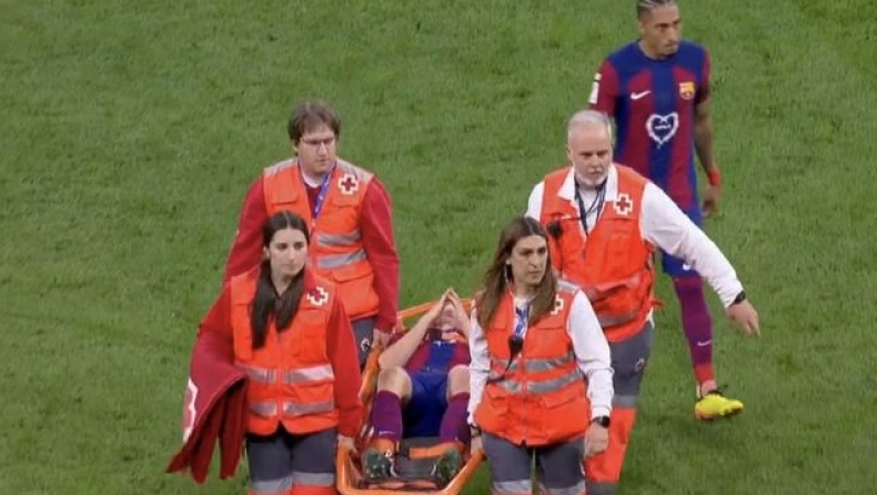 Ρεάλ Μαδρίτης - Μπαρτσελόνα: Τραυματίστηκε και έφυγε με φορείο ο Ντε Γιονγκ, χειροκροτήθηκε από τους φίλους της Βασίλισσας