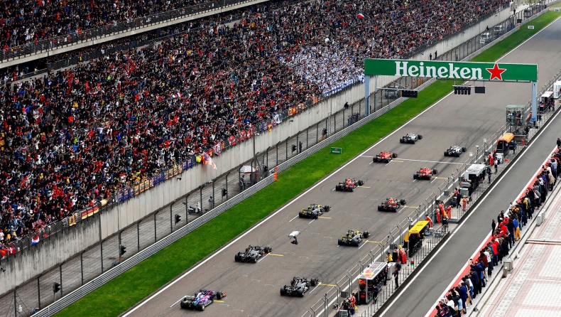 Σαν Σήμερα: To ρεσιτάλ του Αλόνσο στην Κίνα και ο 1.000ός αγώνας της F1 (vid)
