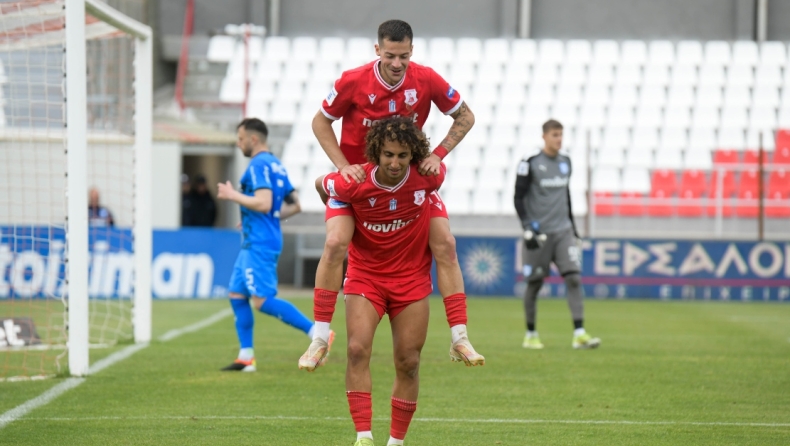 Πανσερραϊκός - ΠΑΣ Γιάννινα 2-1: Σώθηκαν και μαθηματικά τα «λιοντάρια»! 