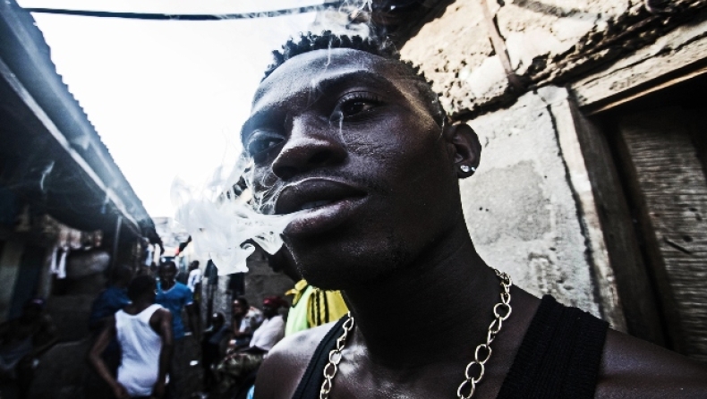 To ναρκωτικό «kush» έχει προκαλέσει χάος στη Σιέρα Λεόνε: Χρήστες ξεθάβουν πεθαμένους για να πάρουν τη δόση τους! 