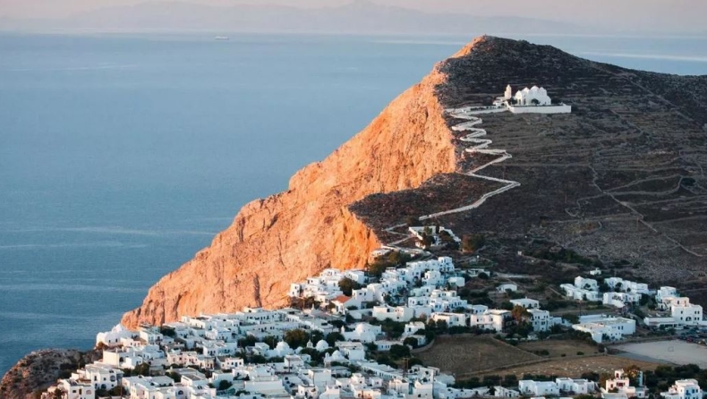 Πάσχα στις Κυκλάδες: 10 εμπειρίες που αξίζει να ζήσετε