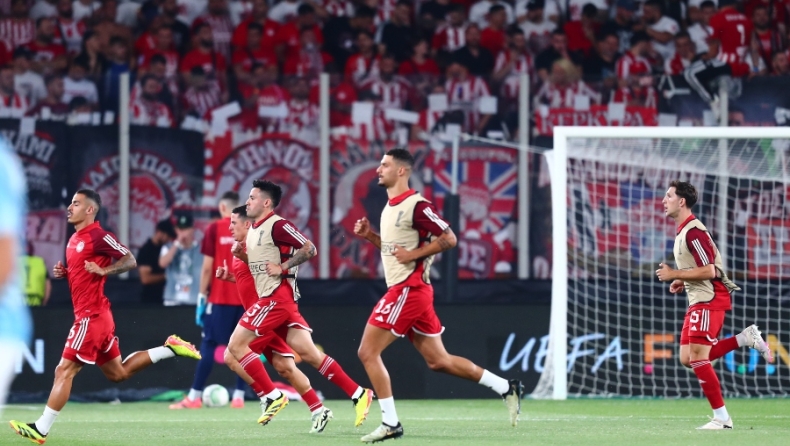 Τελικός Conference League: Χαμός στην OPAP Arena κατά την είσοδο των παικτών του Ολυμπιακού για το ζέσταμα (vid)