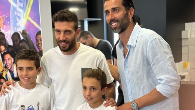 ΑΠΟΕΛ: Οι Εφραίμ και Κρέσπο στα εγκαίνια του Orange Shop 