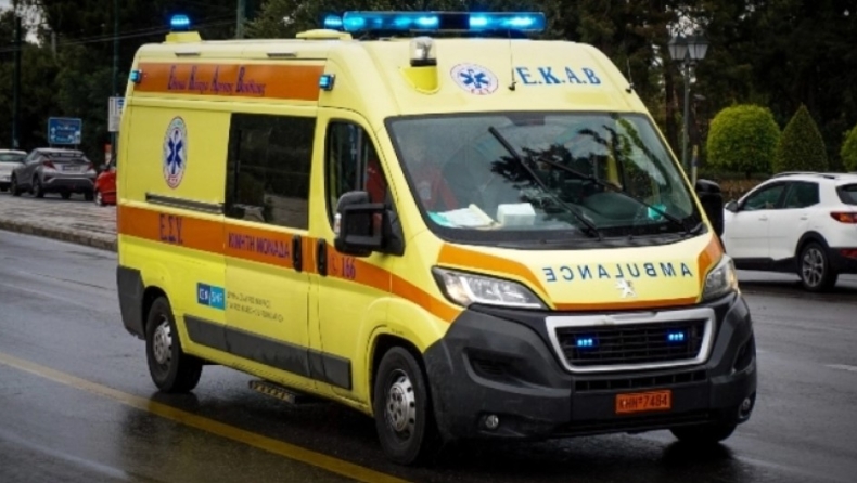 Άνδρας στον Βόλο έπαθε ανακοπή στο τιμόνι μπροστά στη γυναίκα του μετά το πασχαλινό τραπέζι