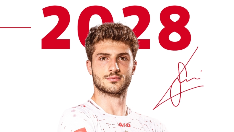  Στουτγκάρδη: Αγόρασε με 2 εκατομμύρια τον Στεργίου, υπέγραψε τετραετές συμβόλαιο 