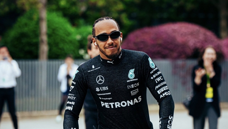 F1 - Χάμιλτον: «Θέλω πολύ να έρθει ο Νιούι στη Ferrari του χρόνου» (vid)