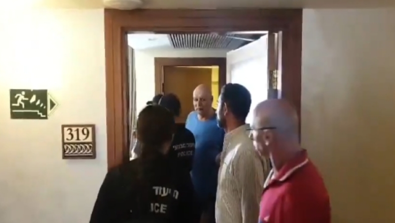 Κλείνουν τα γραφεία του Al Jazeera στο Ισραήλ: Έφοδος της αστυνομίας μετά το «μαύρο» από τον Νετανιάχου (vid) 