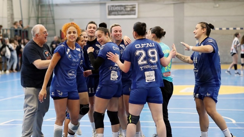 Η ομάδα χάντμπολ της Νέας Ιωνίας