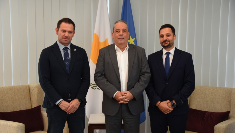 ΠΑΣΠ :Υπέγραψε οδηγία για τους στρατεύσιμους αθλητές ο Υπουργός