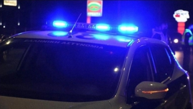 Πυροβολισμοί στο Βύρωνα: Οδηγός μηχανής «γάζωσε» αυτοκίνητο