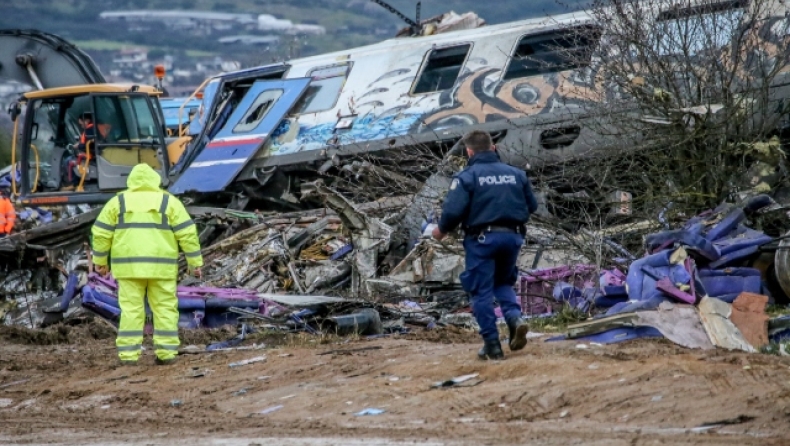 Έκαψαν το ΙΧ του πραγματογνώμονα των Τεμπών μέσα στην Πανεπιστημιούπολη