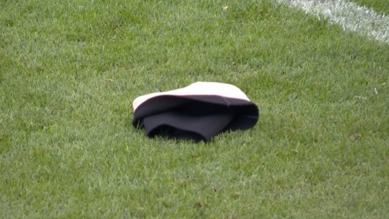 EURO 2024, εθνική Ελβετίας: Τι ήταν το μυστήριο αντικείμενο που έπεσε στο γκολ του Εμπολό;