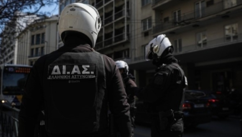 Νέες αποκαλύψεις για τον ξυλοδαρμό του 15χρονου από τον πατέρα και τον θείο του: «Βγήκε αιμόφυρτος στην πλατεία» 
