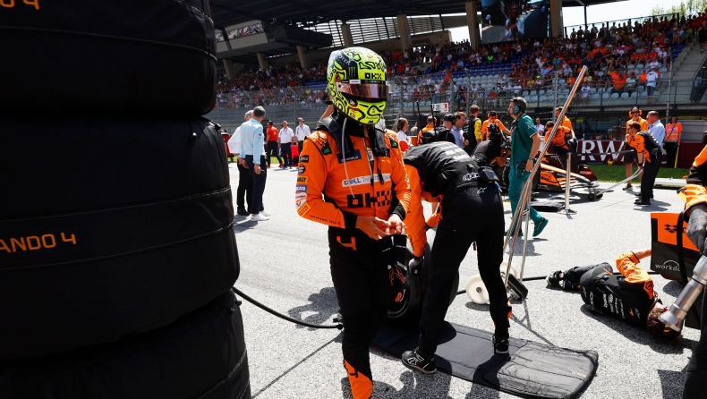 F1 - Νόρις: «Ο Φερστάπεν ήταν μια κατηγορία μόνος του»