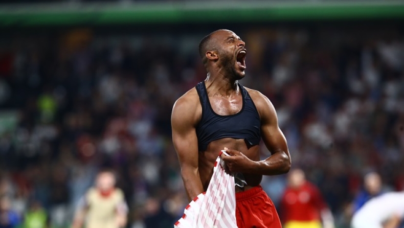 Ελ Κααμπί: «Είμαι στην οικογένειά μου, πάμε να τα καταφέρουμε»