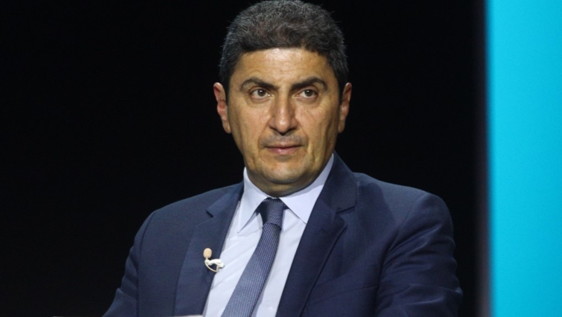 Υπόθεση Αυγενάκη: «Μου έλεγε να σταματήσει το αεροπλάνο για να μπει», φέρεται να κατέθεσε ο υπάλληλος του αεροδρομίου (vid)