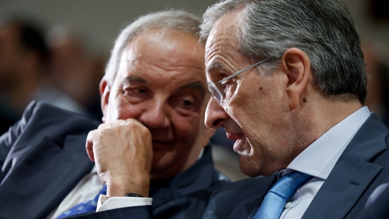 Κυβερνητικές πηγές για ομιλίες Καραμανλή και Σαμαρά: «Δεν σχολιάζουμε δηλώσεις ή ομιλίες πρώην πρωθυπουργών»