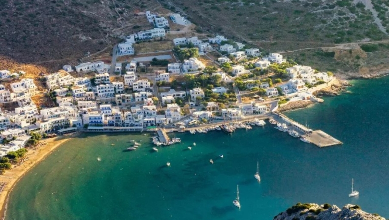 Οι πιο ωραίες παραλίες στη Σίφνο και τα μέρη που αξίζει να επισκεφθείς στο νησί