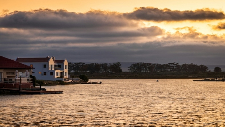 Τι είναι το staycation: Μια σύγχρονη εκδοχή των διακοπών