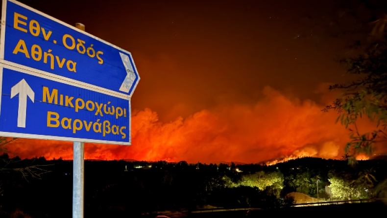 Ανεξέλεγκτο το μέτωπο της φωτιάς στη βορειοανατολική Αττική: Εκκενώθηκαν Νέα και Παλαιά Πεντέλη (vid)