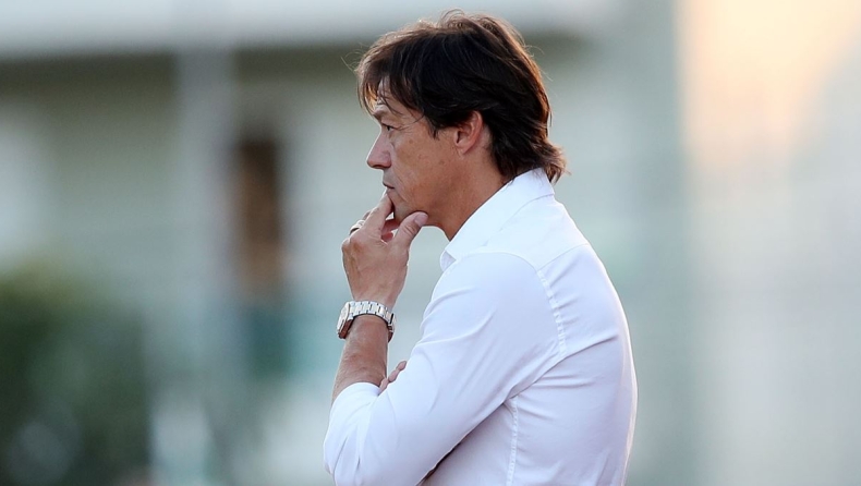 Αλμέιδα: «Σημαντικό το σημείο που σκοράραμε, δουλεύουμε για να φέρουμε έναν φορ»