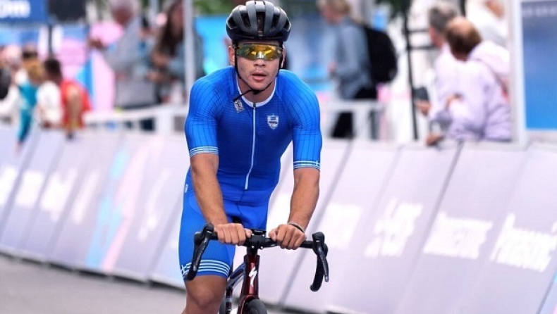 Ο Νίκος Παπαγγελής 