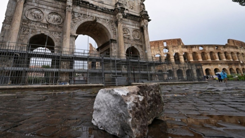 Ρώμη: Κεραυνός προκάλεσε σημαντικές ζημιές στην Αψίδα του Κωνσταντίνου (vid)