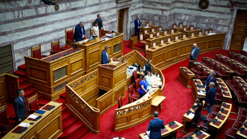 Κατατέθηκε στη Βουλή το νομοσχέδιο για την ενίσχυση του ερασιτεχνικού και του επαγγελματικού αθλητισμού