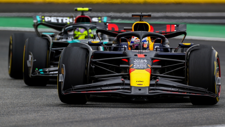 F1 - O Φερστάπεν παραδέχθηκε συνομιλίες με τη Mercedes 