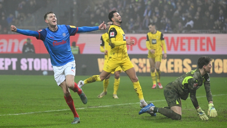 Χόλσταϊν Κίελ - Ντόρτμουντ 4-2: Κατρακύλα με «μαχαιριά» και τεσσάρα από τη νεοφώτιστη! 