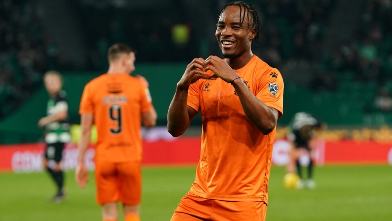 Ονιεμαέτσι: Το «ταξίδι» του από τα δοκιμαστικά Heartland F.C όπου «κόπηκε» επειδή ήταν μικρός μέχρι τον Ολυμπιακό (vids) 