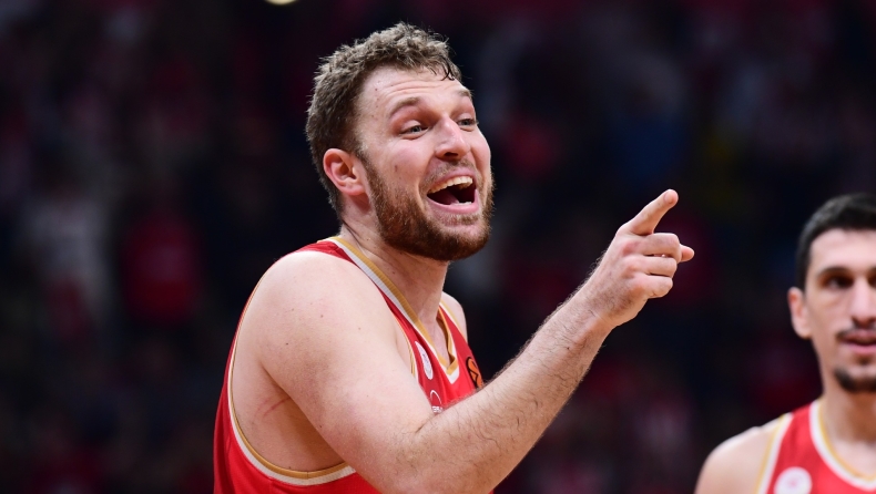 Ολυμπιακός: Χωρίς Βεζένκοβ, Γουόκαπ και Βιλντόζα ο Ολυμπιακός κόντρα στην ΑΕΚ